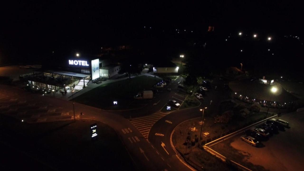 Motel Krnjevo エクステリア 写真